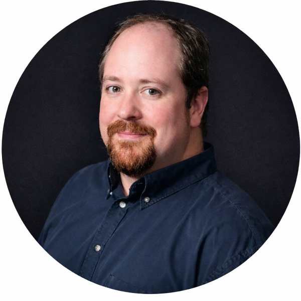 Online male therapist at Lakewood Child and Family Counseling, tacoma wa